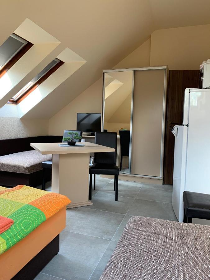 Balaton Kinizsi Apartman Siofok Bagian luar foto