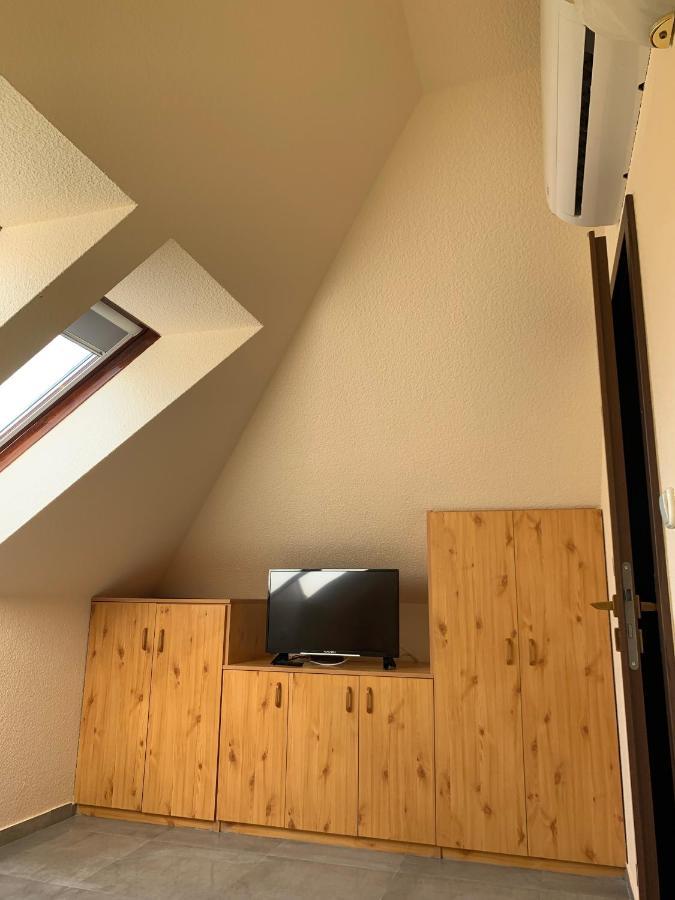Balaton Kinizsi Apartman Siofok Bagian luar foto