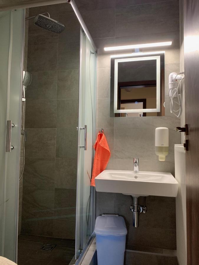 Balaton Kinizsi Apartman Siofok Bagian luar foto