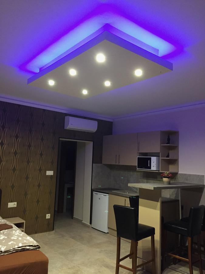 Balaton Kinizsi Apartman Siofok Bagian luar foto